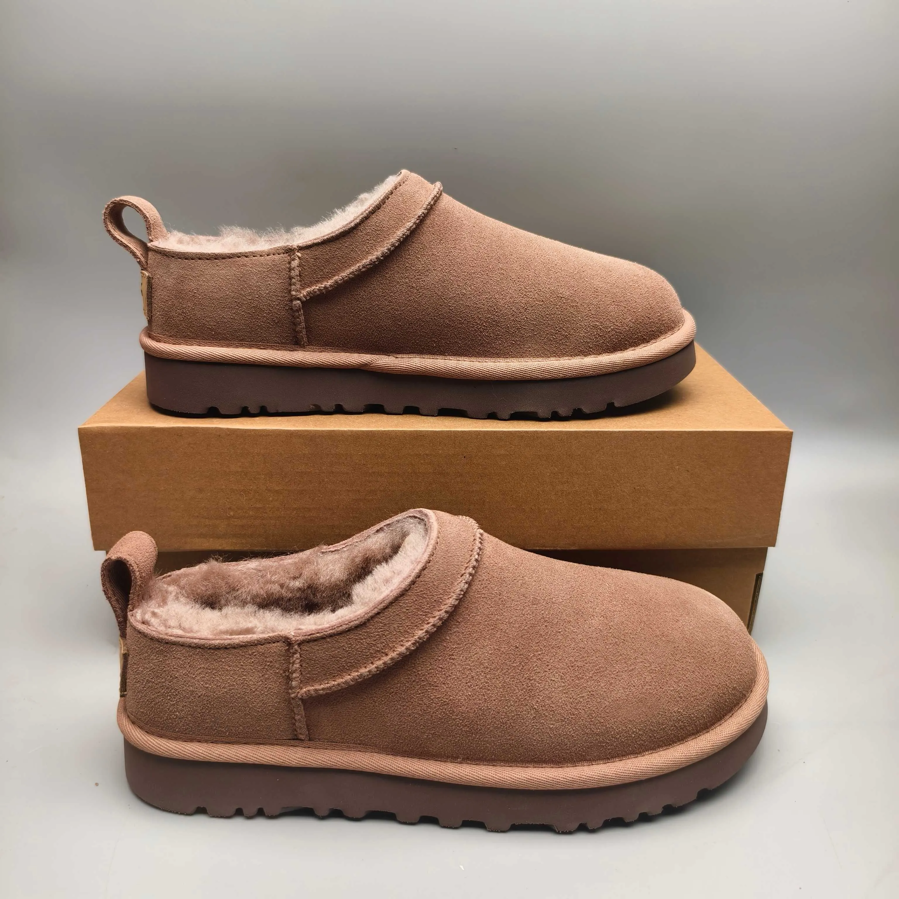 💰420 UGG sheepskin all-in-one snow boots 3891 one-legged classic women's shoes. Color: maroon, black, sand, twilight pink, chocolate. Matching sizes: 35-41